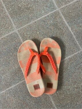 Roxy Women's Orange and Tan Striped Braided Flip Flop Sandals
